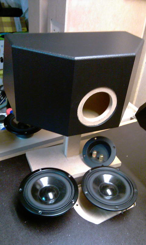 Klicke auf die Grafik für eine vergrößerte Ansicht

Name: image_42460.jpg
Ansichten: 474
Größe: 57,9 KB
ID: 641557