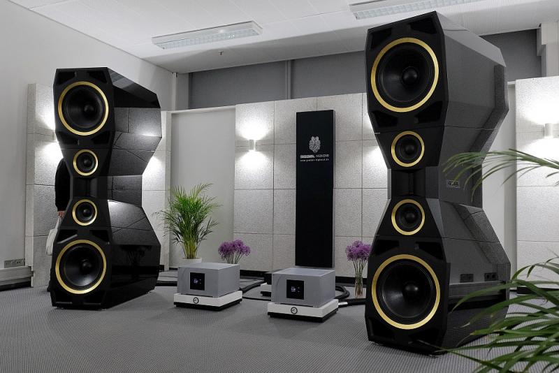 Klicke auf die Grafik für eine vergrößerte Ansicht

Name: 201806_highend_munich_2018_favourites15.jpg
Ansichten: 300
Größe: 63,4 KB
ID: 695682