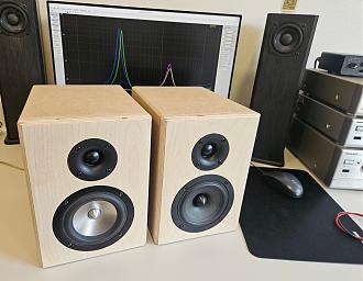 Klicke auf die Grafik für eine vergrößerte Ansicht

Name: Box.jpg
Ansichten: 480
Größe: 2,06 MB
ID: 730170