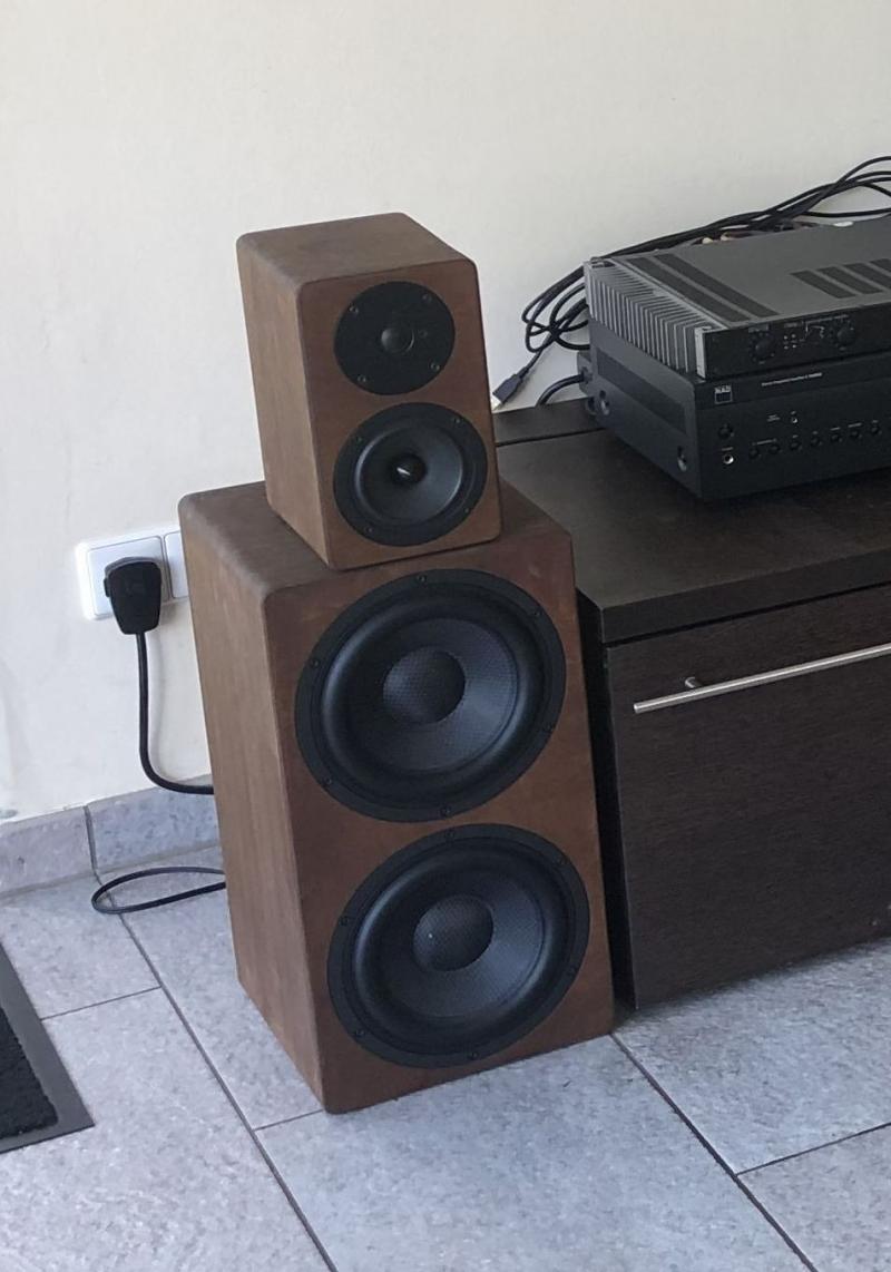 Klicke auf die Grafik für eine vergrößerte Ansicht

Name: IMG_1607 aria b100 plus tiw200 doppelsub.jpg
Ansichten: 339
Größe: 79,5 KB
ID: 691327