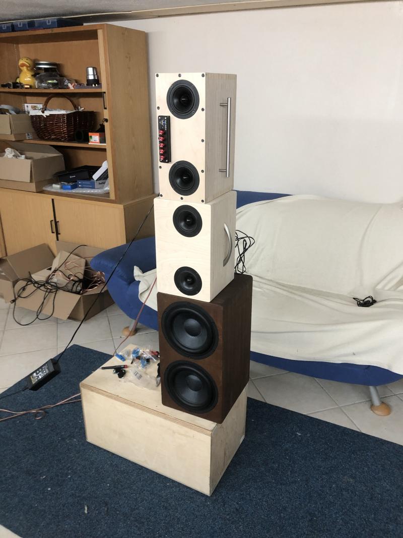 Klicke auf die Grafik für eine vergrößerte Ansicht

Name: IMG_1773.jpg
Ansichten: 487
Größe: 95,5 KB
ID: 693864