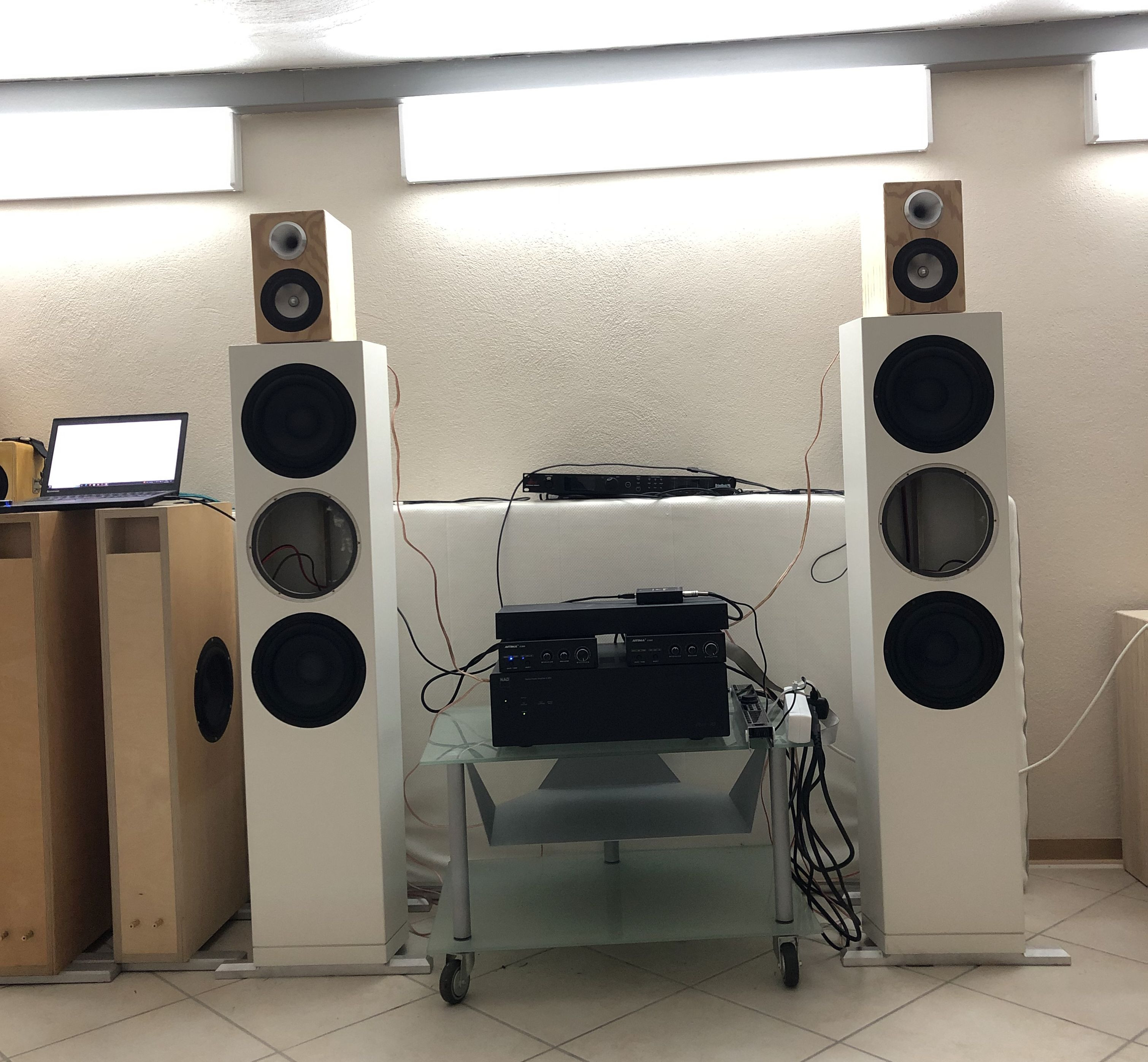 Klicke auf die Grafik für eine vergrößerte Ansicht

Name: IMG_2051.jpg
Ansichten: 526
Größe: 1,24 MB
ID: 707392