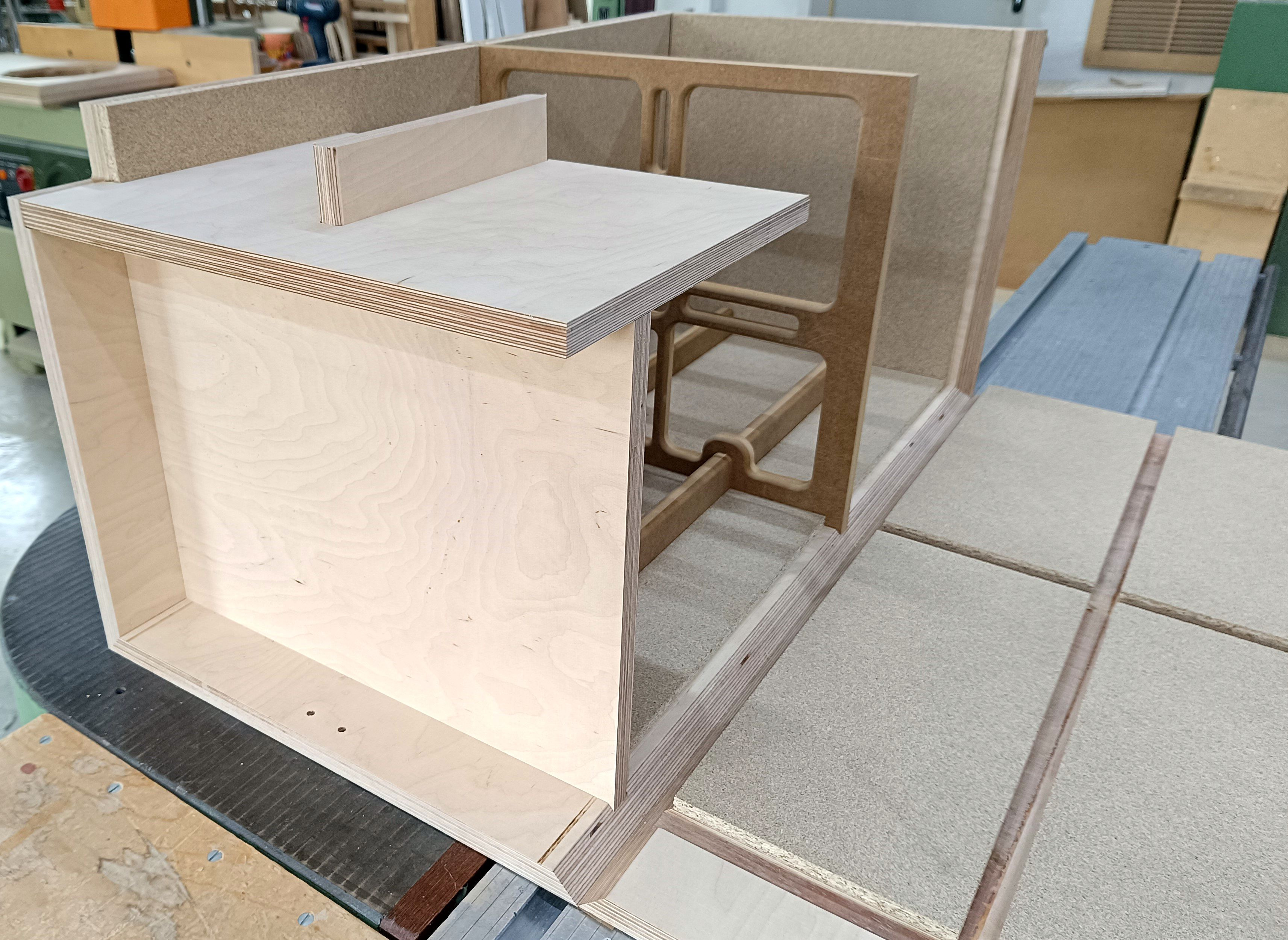 Klicke auf die Grafik für eine vergrößerte Ansicht

Name: Korpus-2.jpg
Ansichten: 881
Größe: 1,72 MB
ID: 721827