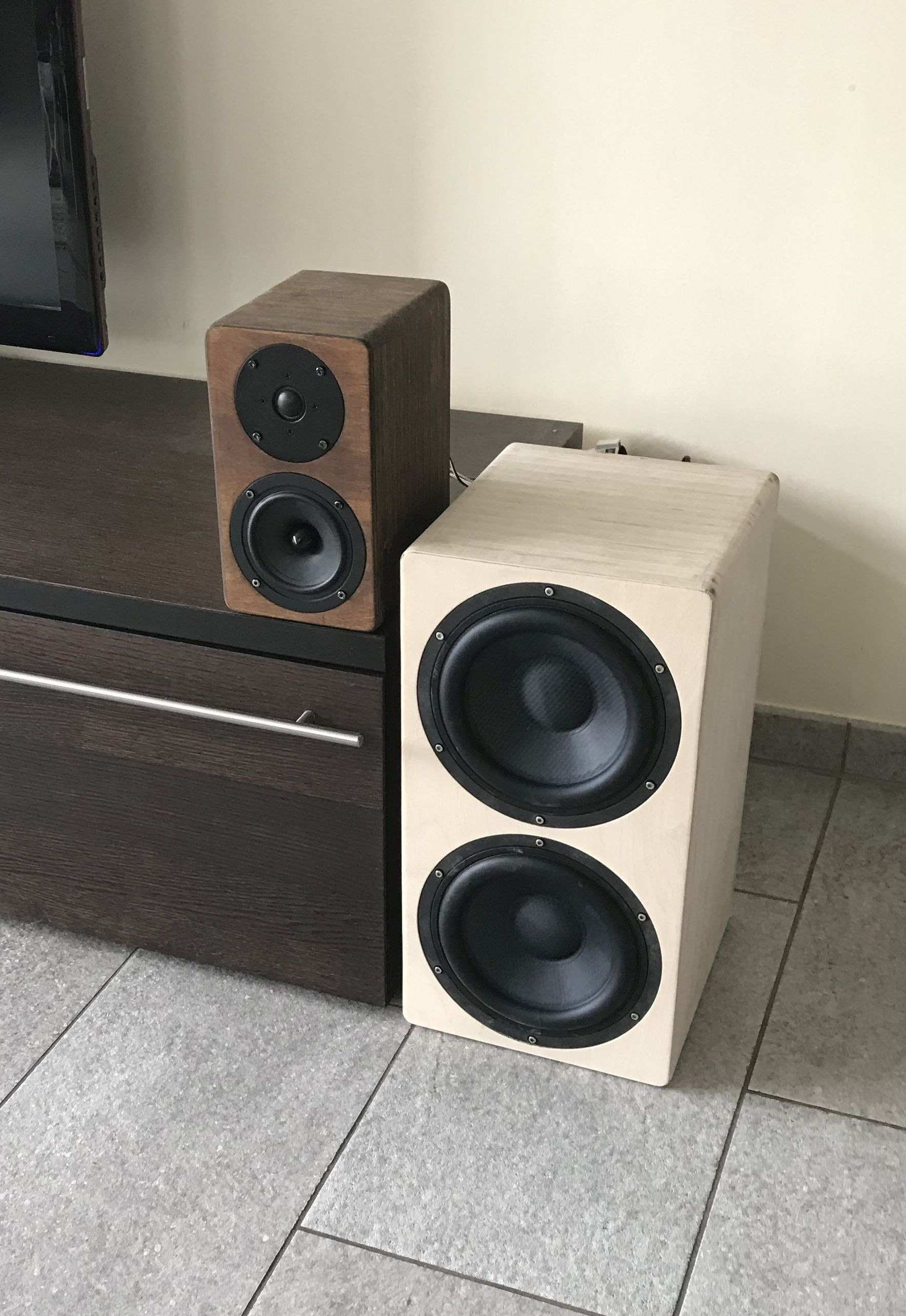 Klicke auf die Grafik für eine vergrößerte Ansicht

Name: IMG_1361.jpg
Ansichten: 785
Größe: 660,6 KB
ID: 705707