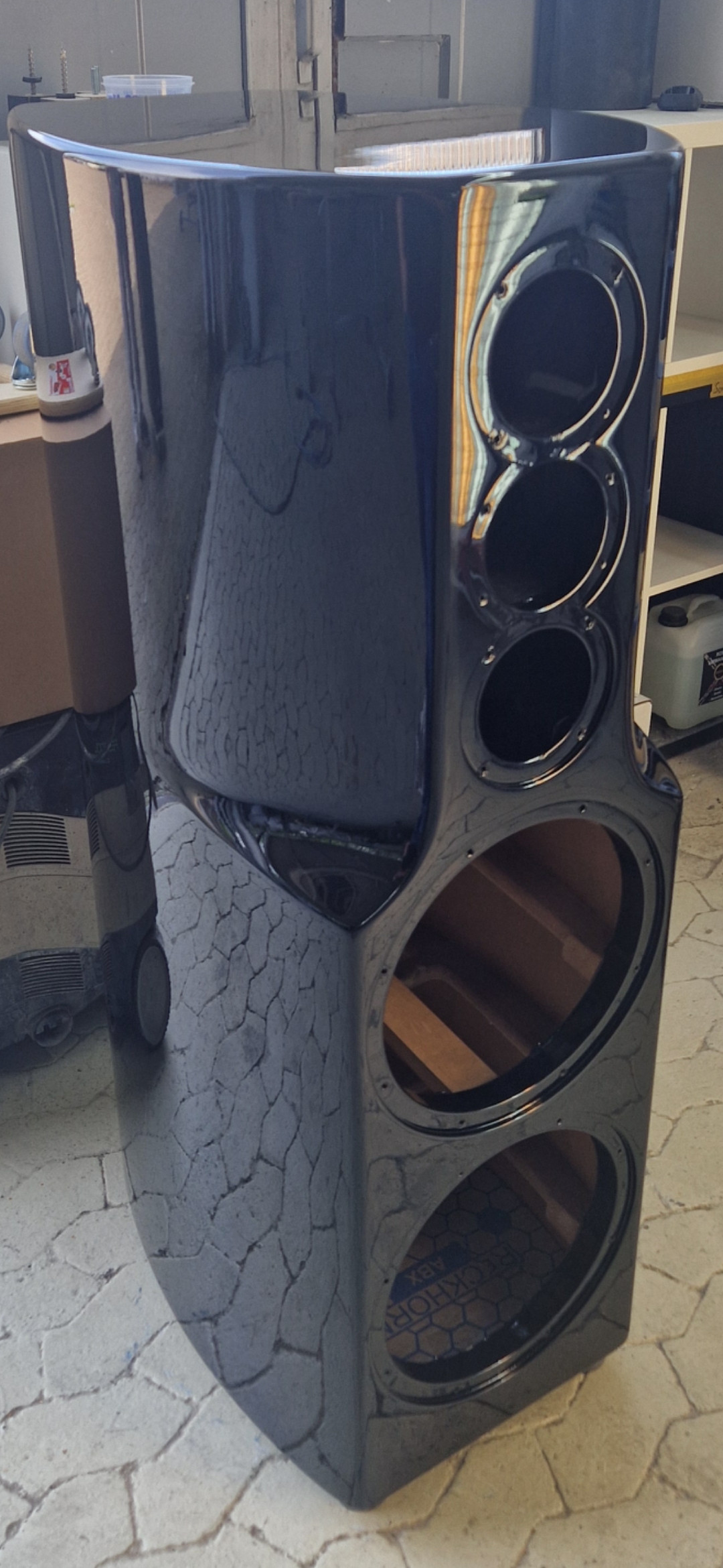 Klicke auf die Grafik für eine vergrößerte Ansicht

Name: Screenshot_20240709_231751_Gallery.jpg
Ansichten: 542
Größe: 434,1 KB
ID: 721340