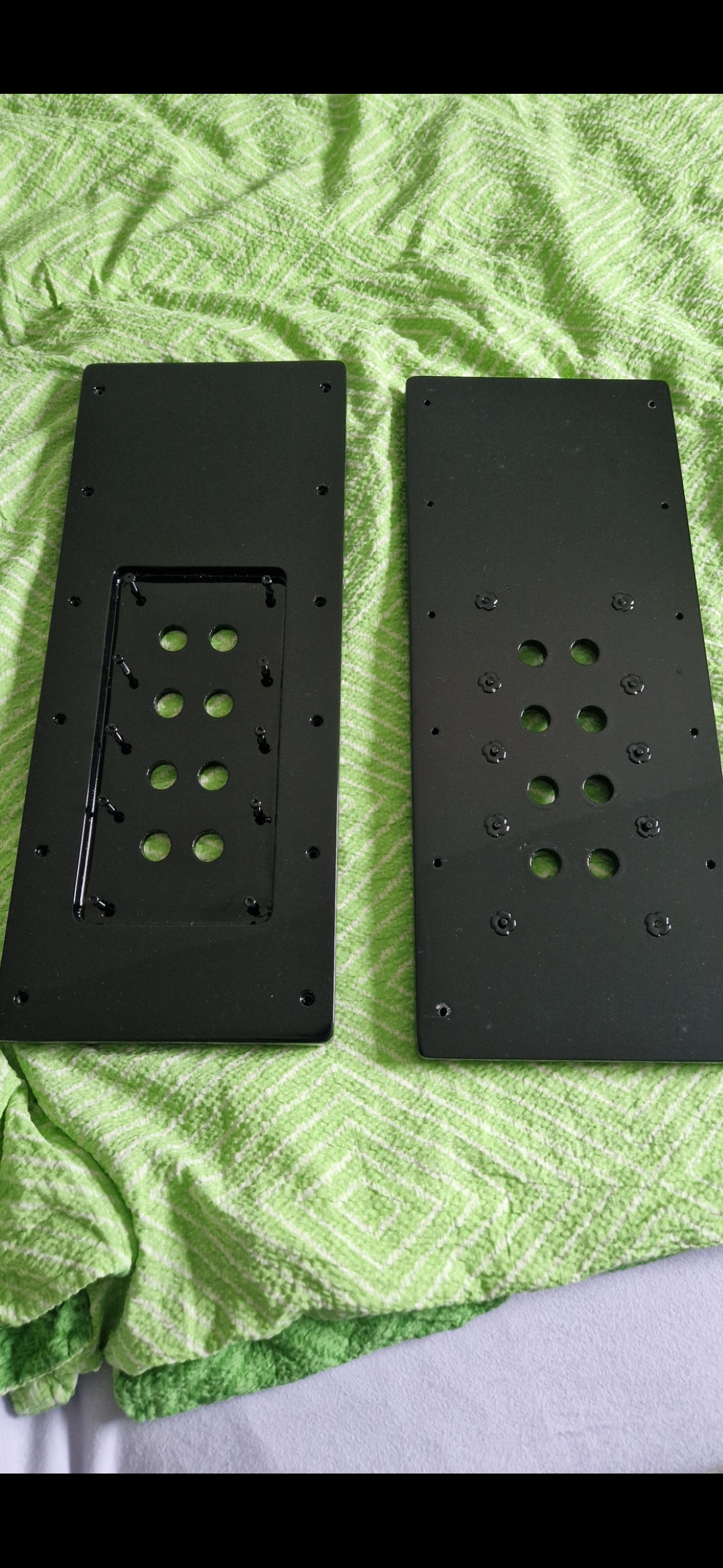 Klicke auf die Grafik für eine vergrößerte Ansicht

Name: Screenshot_20240709_231820_Gallery.jpg
Ansichten: 545
Größe: 622,0 KB
ID: 721339