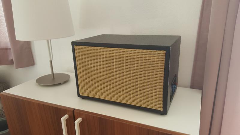 Klicke auf die Grafik für eine vergrößerte Ansicht

Name: boombox.jpg
Ansichten: 497
Größe: 33,4 KB
ID: 690466