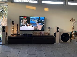 Klicke auf die Grafik für eine vergrößerte Ansicht

Name: IMG_3743.jpg
Ansichten: 55
Größe: 1,56 MB
ID: 733567