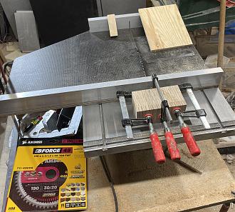 Klicke auf die Grafik für eine vergrößerte Ansicht

Name: IMG_2745.jpg
Ansichten: 448
Größe: 2,00 MB
ID: 723112