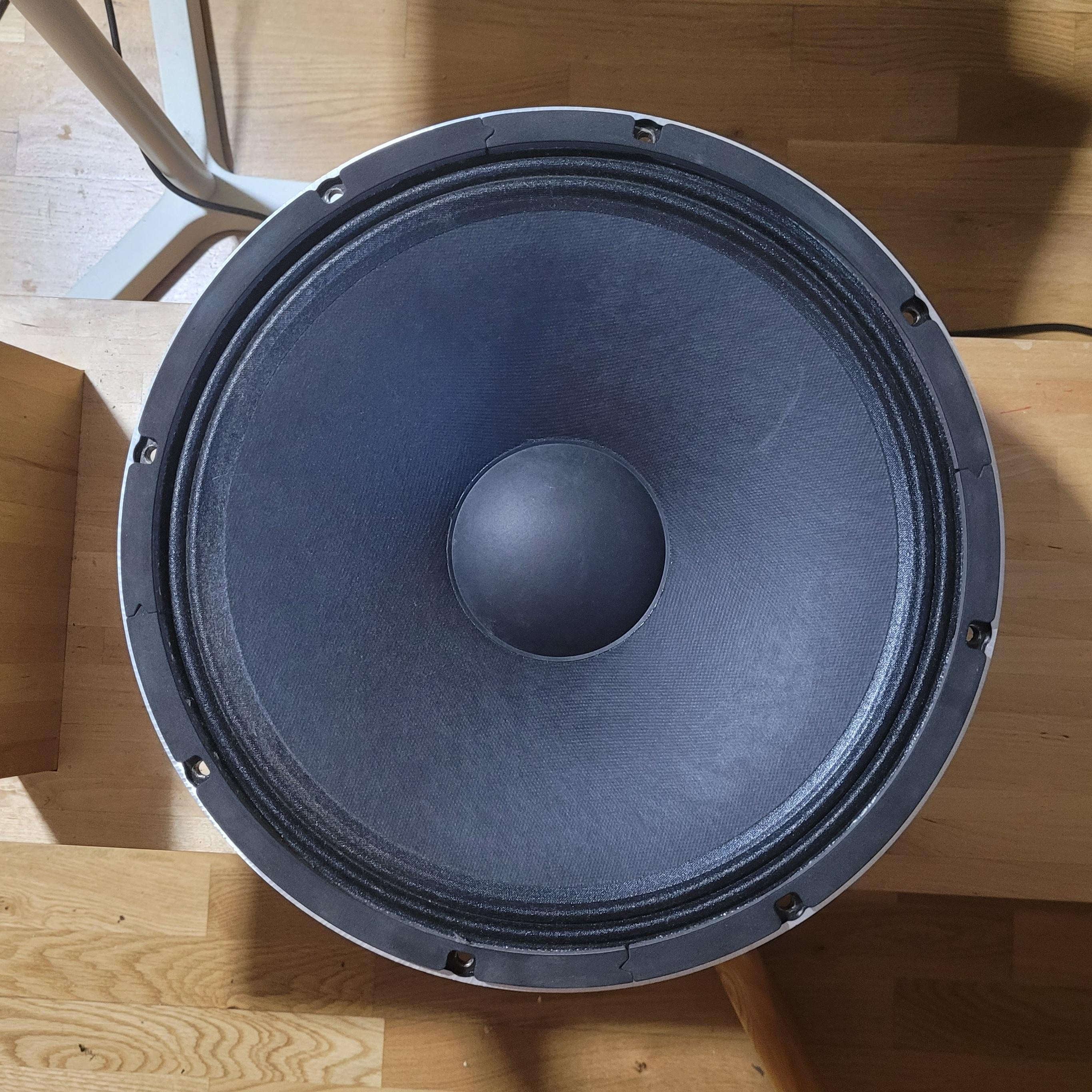 Klicke auf die Grafik für eine vergrößerte Ansicht

Name: Emi-1-1.jpeg
Ansichten: 337
Größe: 1,54 MB
ID: 723007