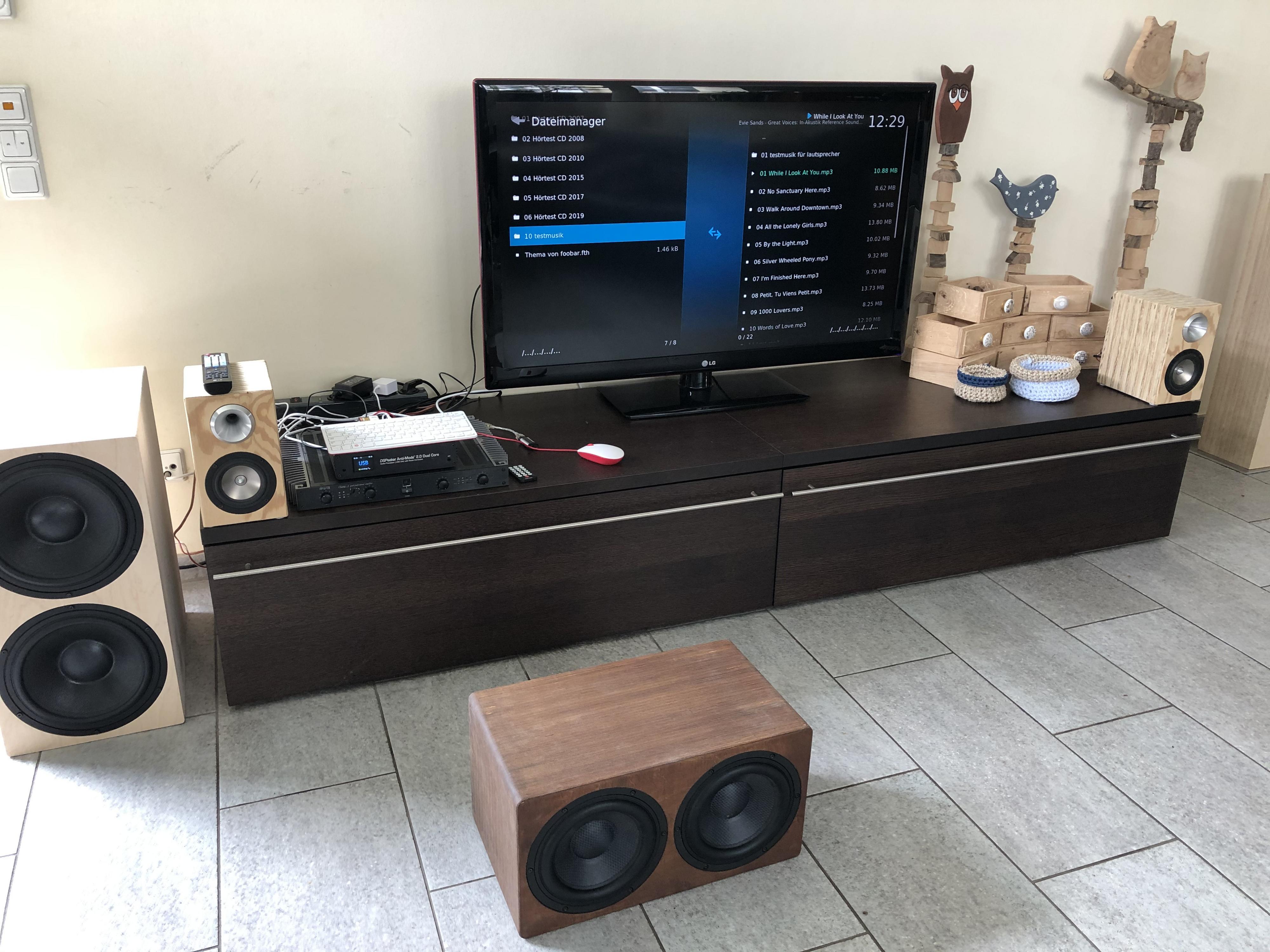 Klicke auf die Grafik für eine vergrößerte Ansicht

Name: IMG_1634.jpg
Ansichten: 412
Größe: 1.018,6 KB
ID: 703610